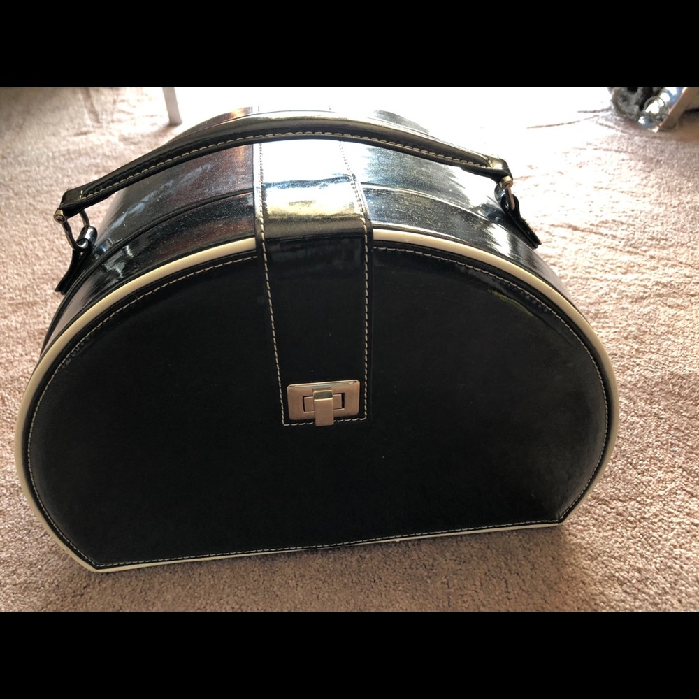 Make Up Traveling Case